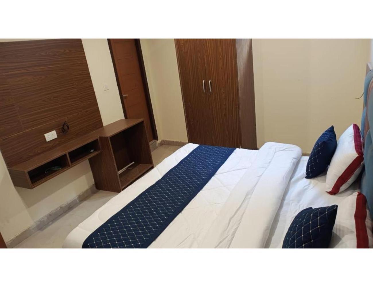 Hotel Maa Bhuvneshwari, 巴德里纳特 外观 照片