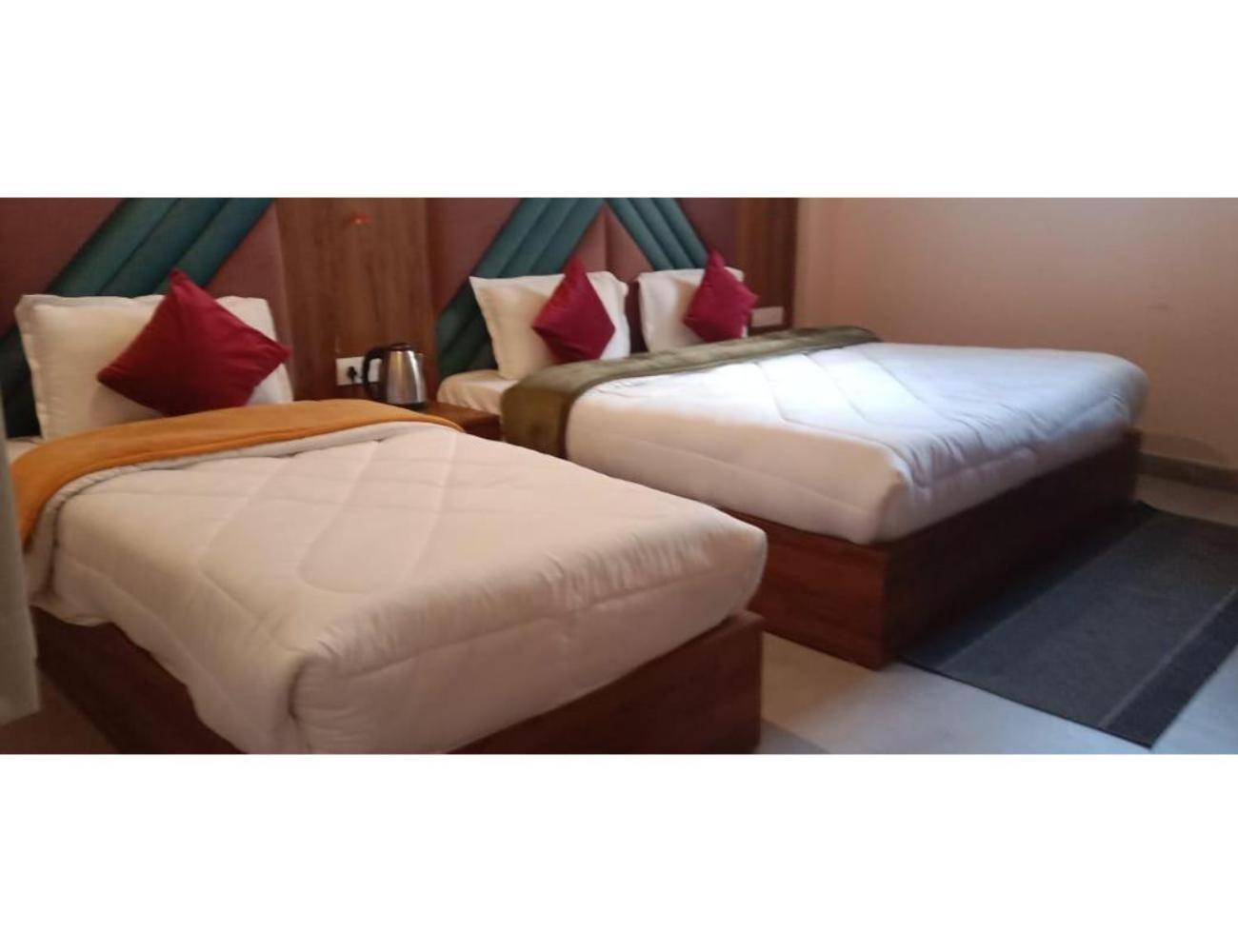 Hotel Maa Bhuvneshwari, 巴德里纳特 外观 照片